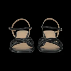 Sandali con fascia tubolare intrecciata. Tacco alto 6cm