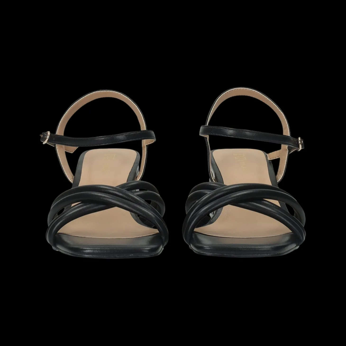 Sandali con fascia tubolare intrecciata. Tacco alto 6cm