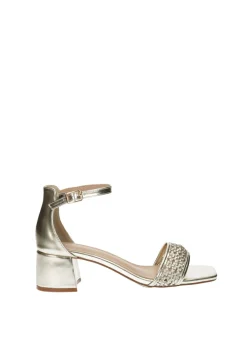 Sandali con intreccio