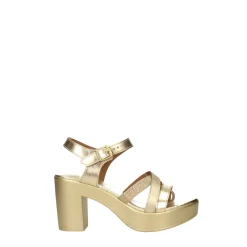 Sandali con intreccio sul davanti. Tacco alto 8.5cm