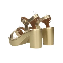 Sandali con intreccio sul davanti. Tacco alto 8.5cm