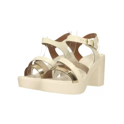 Sandali con intreccio sul davanti. Tacco alto 8.5cm