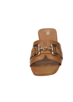 Sandali con morsetto