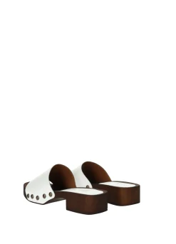 Sandali con tacco basso