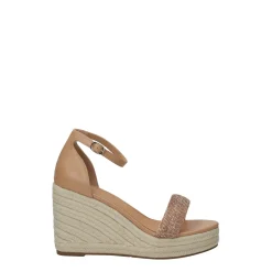 Sandali con zeppa alta