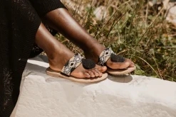 Sandali infradito con perline