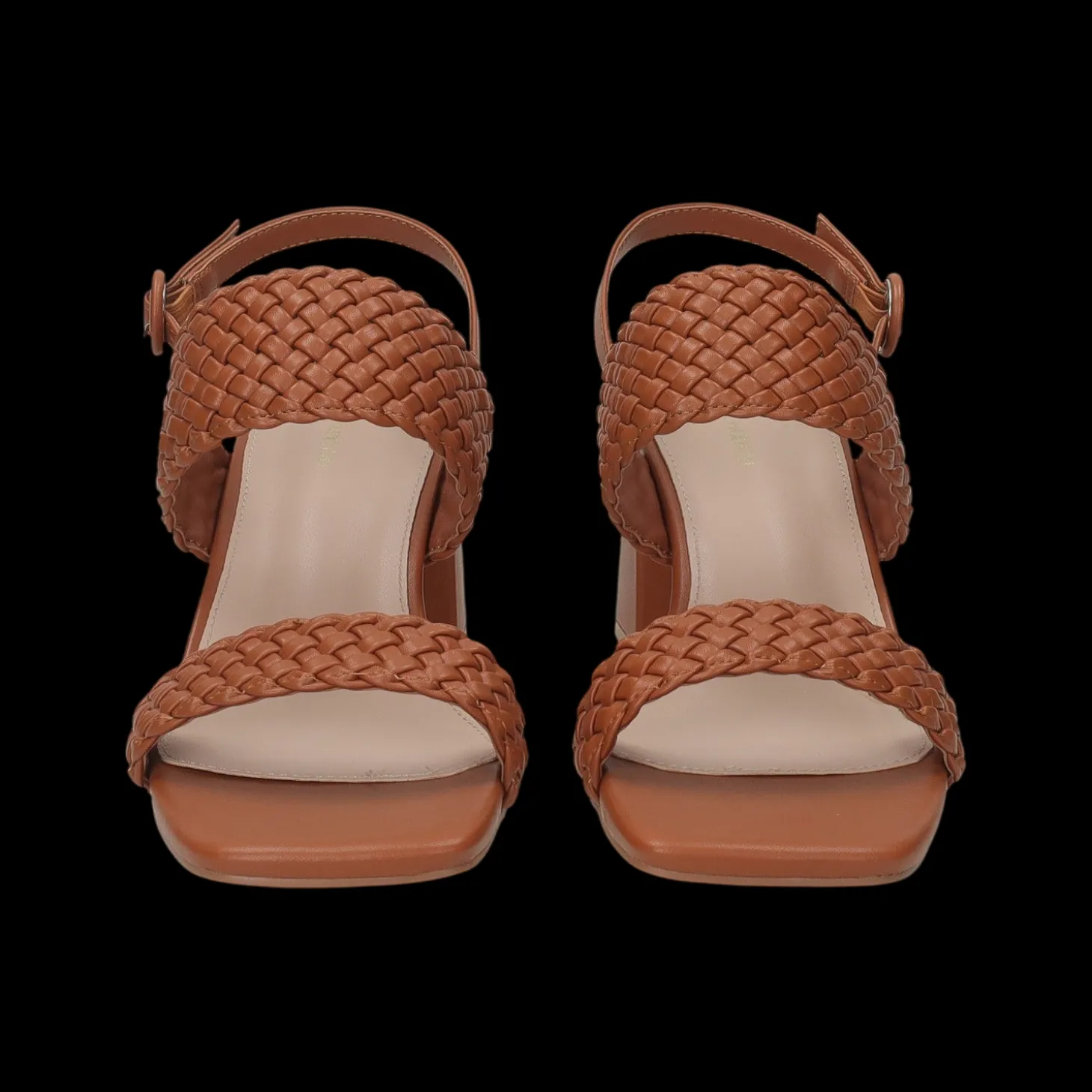 Sandali intrecciati. Tacco alto 10cm