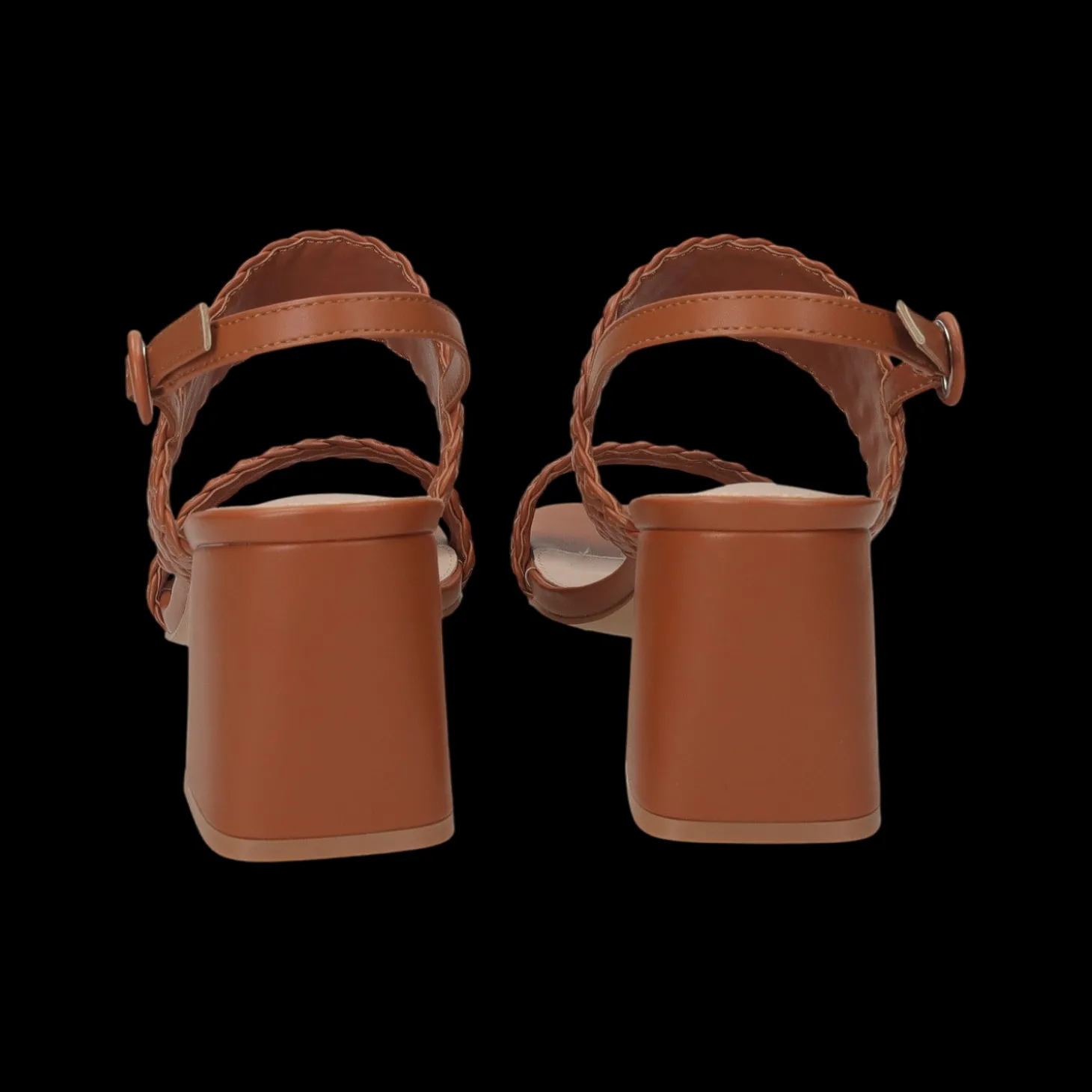 Sandali intrecciati. Tacco alto 10cm