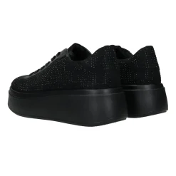 Sneakers ricoperte da strass. Tacco alto: 5 cm