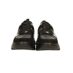 Sneakers total black. Suola alta 5cm