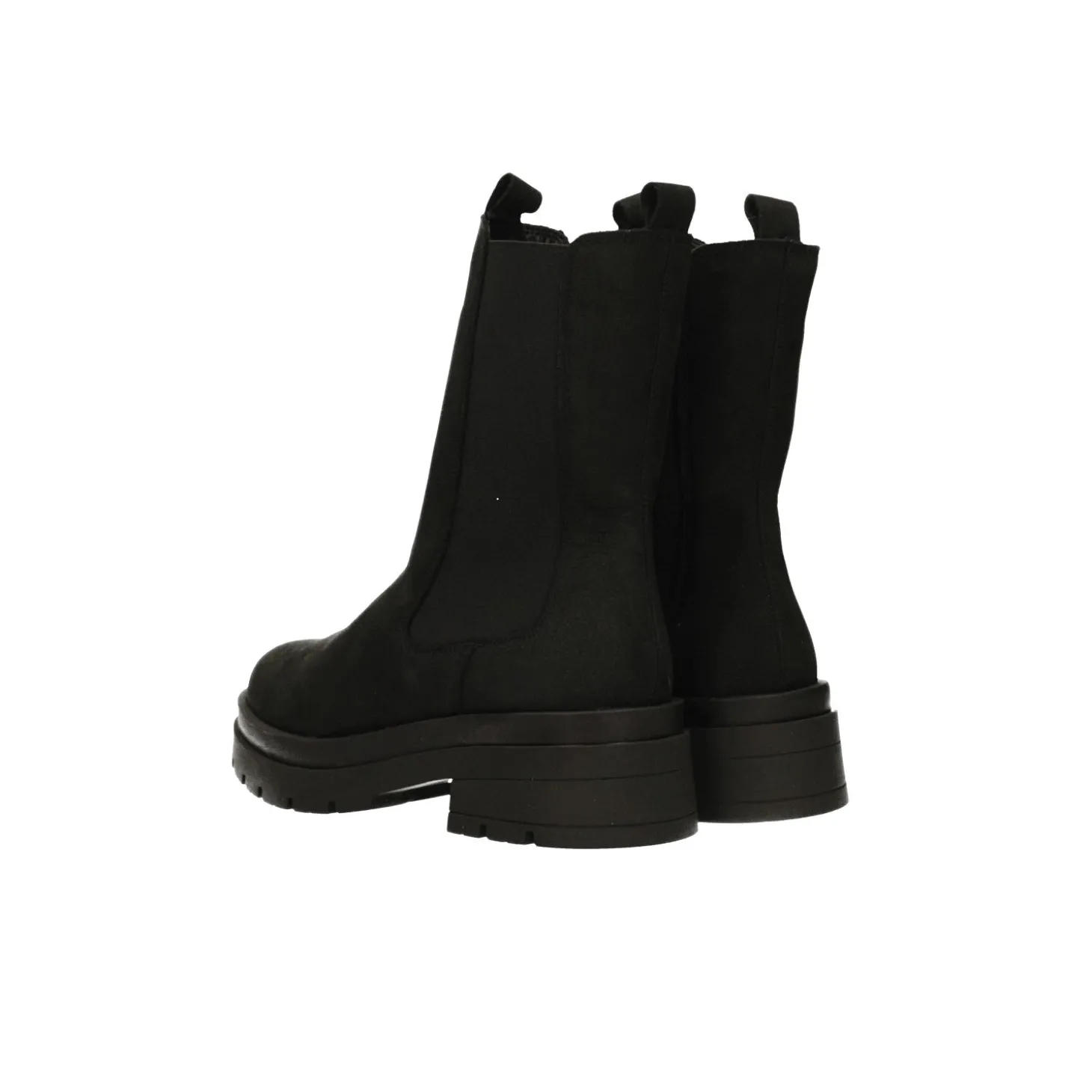 Stivaletti chelsea con suola carrarmato. Tacco alto 5cm