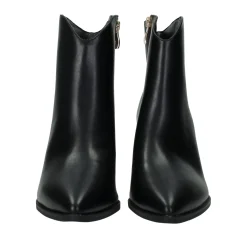 Stivaletti con cerniera. Tacco alto 8cm