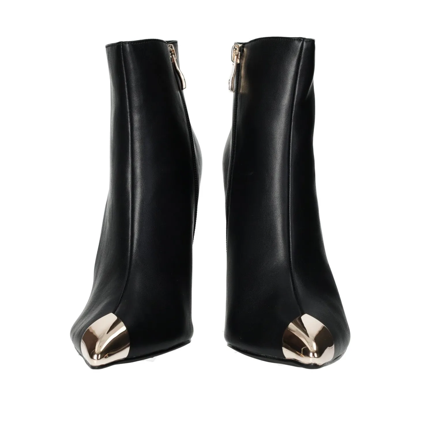 Stivaletti con inserto sulla punta. Tacco alto 10 cm