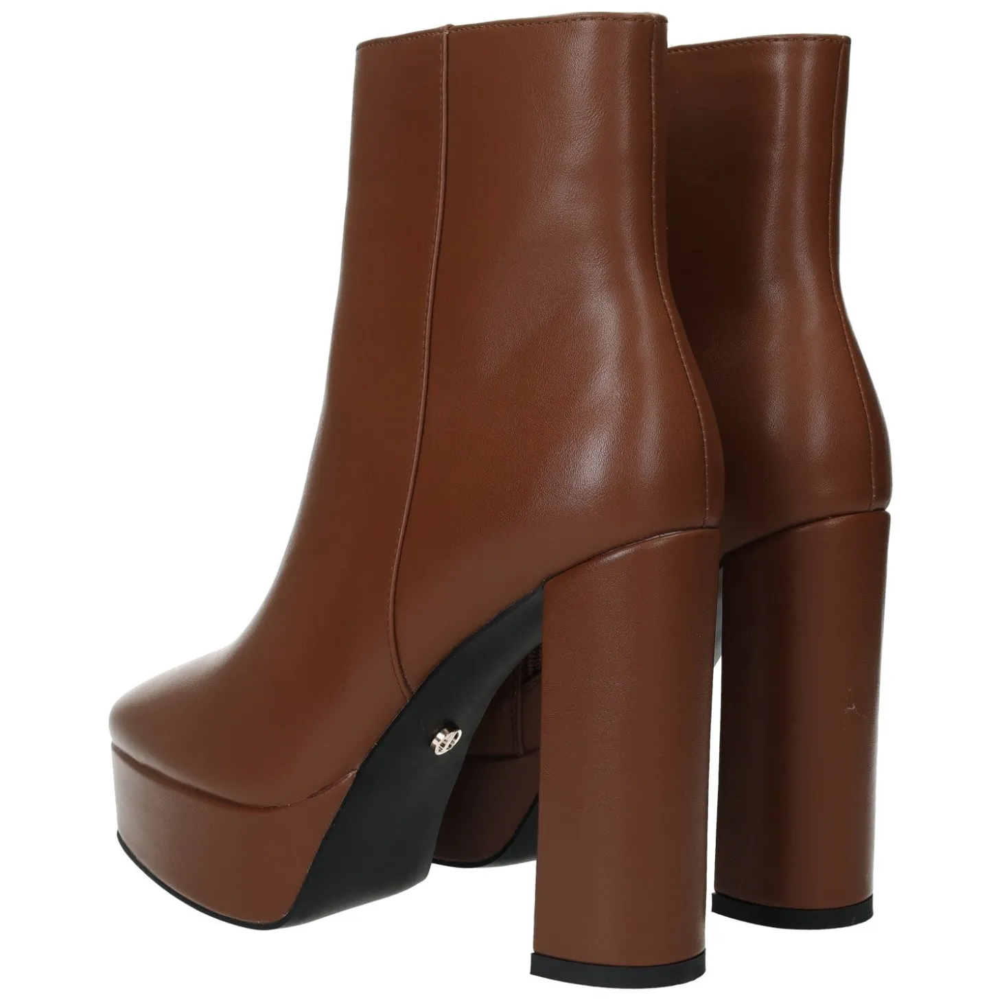 Stivaletti con punta squadrata e plateau. Tacco alto 12cm