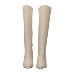 Stivaletti con tacco a rocchetto. Tacco alto 8cm