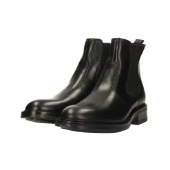 Stivaletti in vera pelle. Tacco alto 3cm