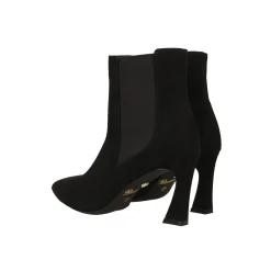 Stivaletti scamosciati a punta. Tacco alto 9cm