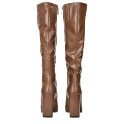 Stivali con tacco chunky. Tacco alto 7cm