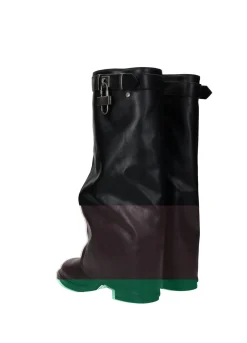 Stivali Dettaglio Lucchetto