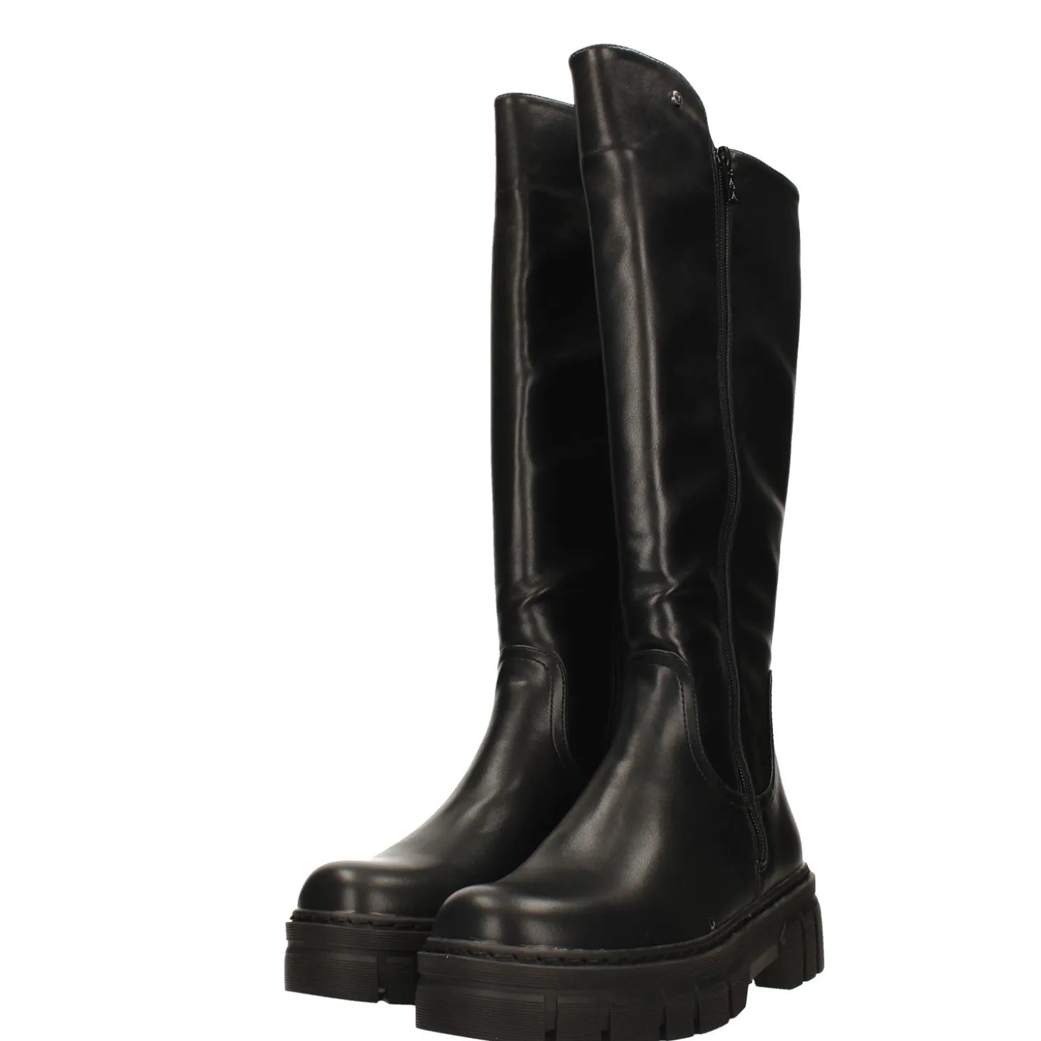 Stivali platform con suola in gomma. Tacco alto 5cm