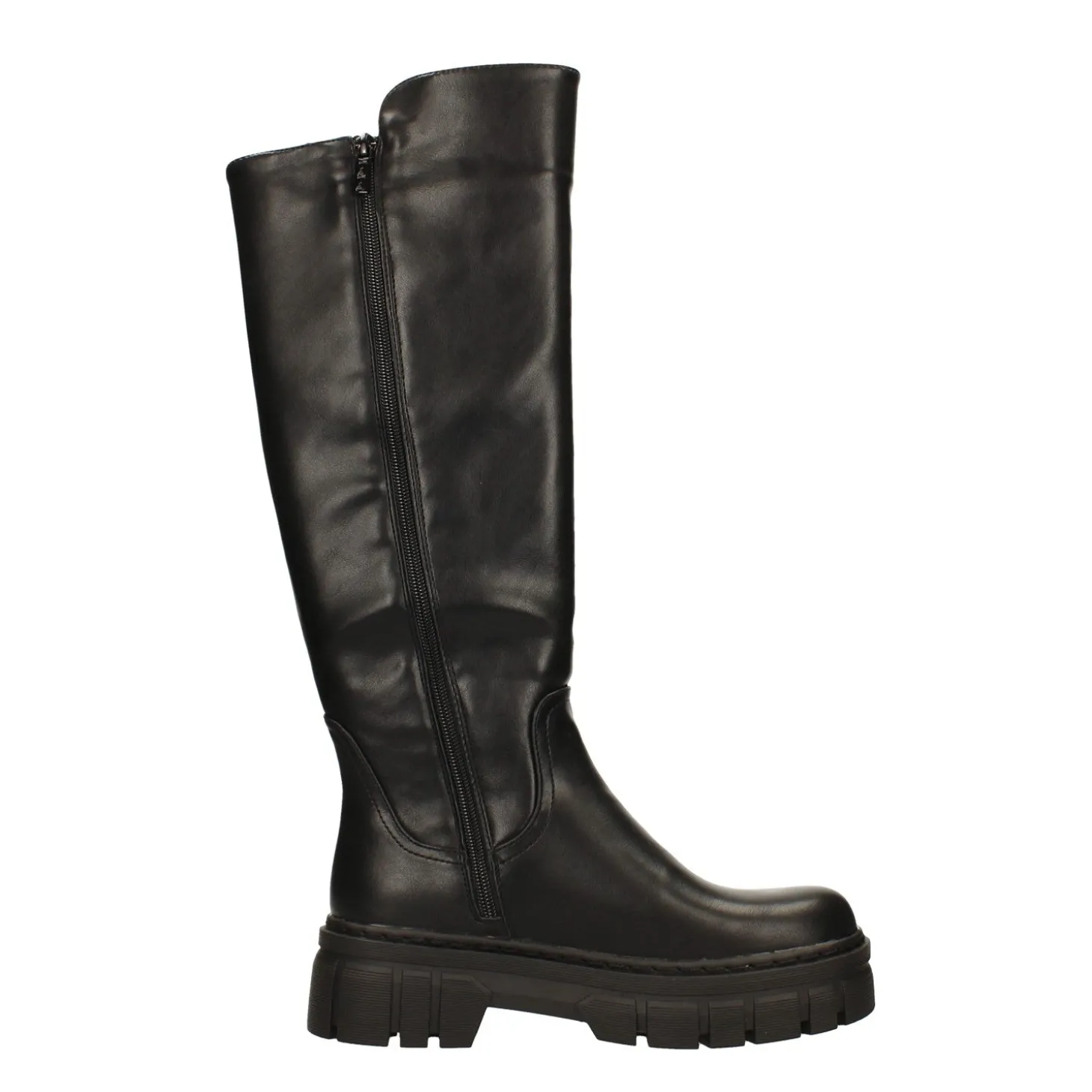 Stivali platform con suola in gomma. Tacco alto 5cm